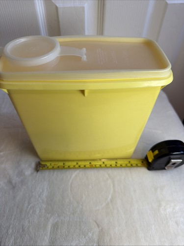 Tall yellow retro tupperware - tall,