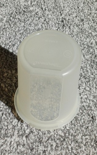 Vintage tupperware round - tupperware,